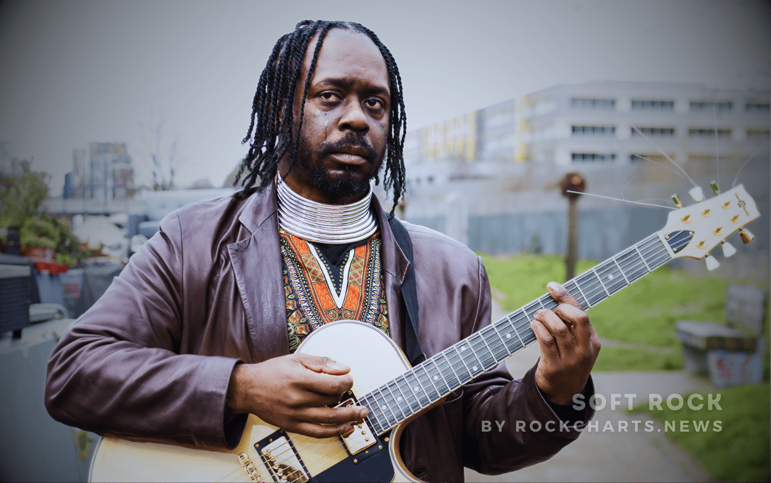 Discover the Unique Talent of One Man Band Ire: A Solo Musical Revolution