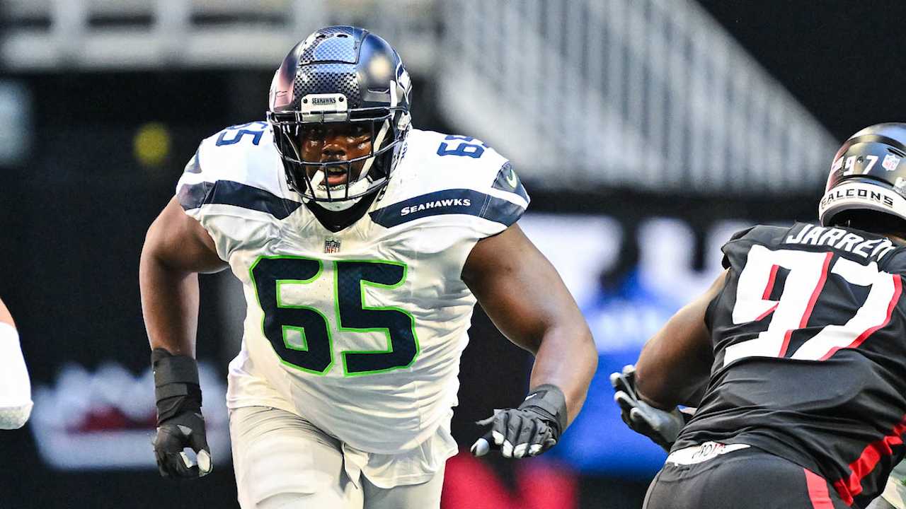 How does Michael Jerrell snap count compare to other players in his position?