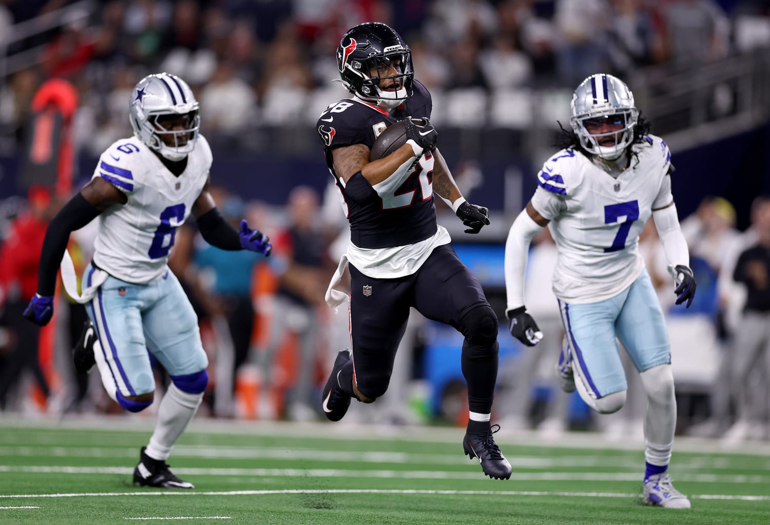 Houston Texans Dominate Dallas Cowboys in Monday Night Football