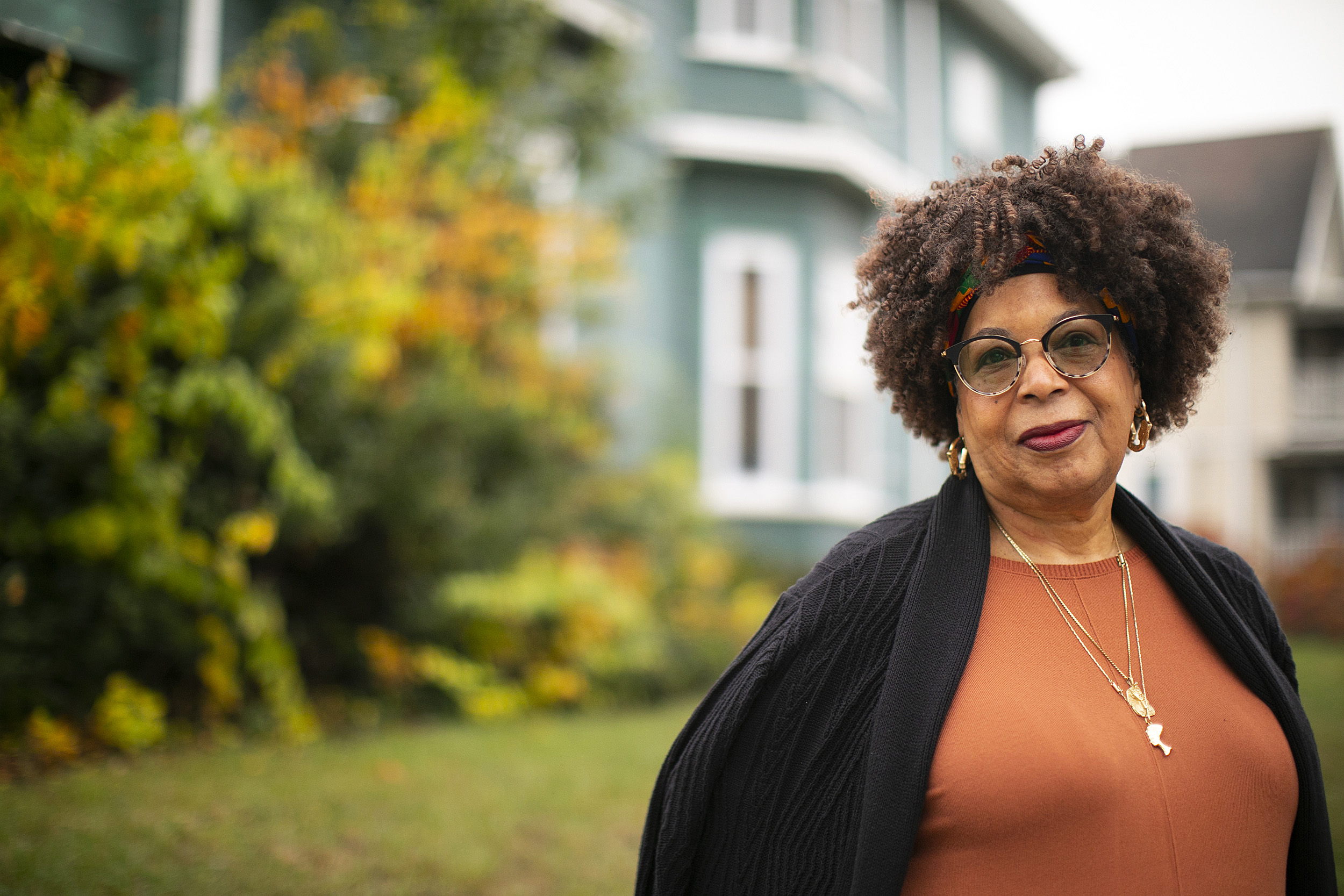 Carol Davis: The Untold Truth (Everything You Need to Know About Her Career)
