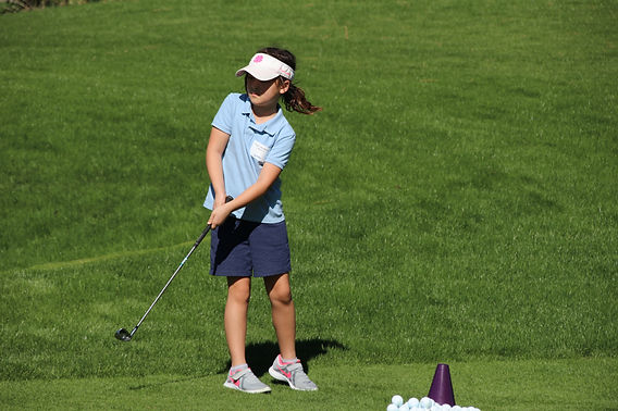 Do You Have to Wear Golf Shoes? Learn the Rules and Etiquette for Golf Beginners!