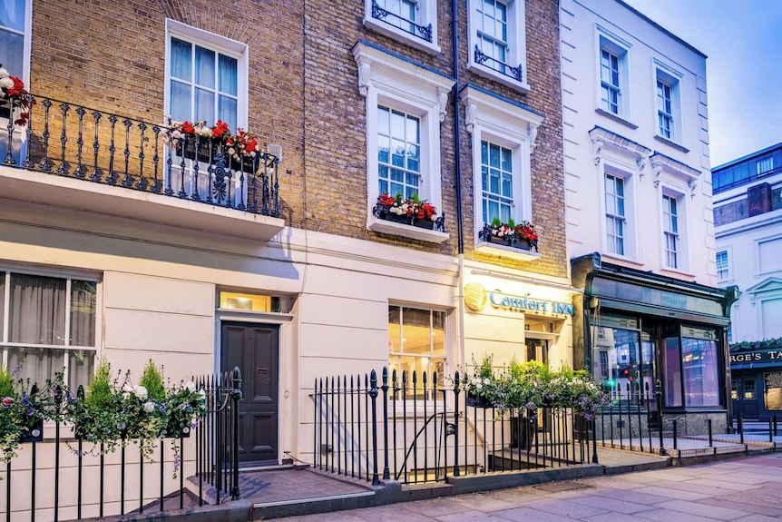 Victoria Road Hotels: Where to Stay for Comfort