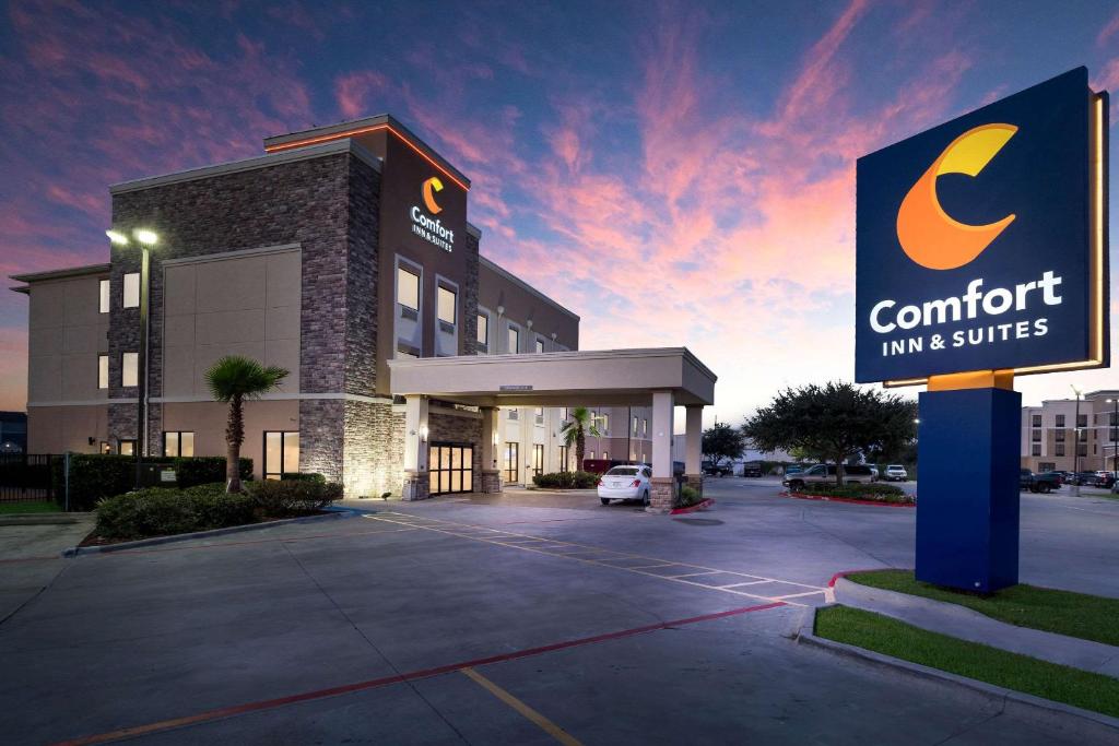 Victoria Road Hotels: Where to Stay for Comfort