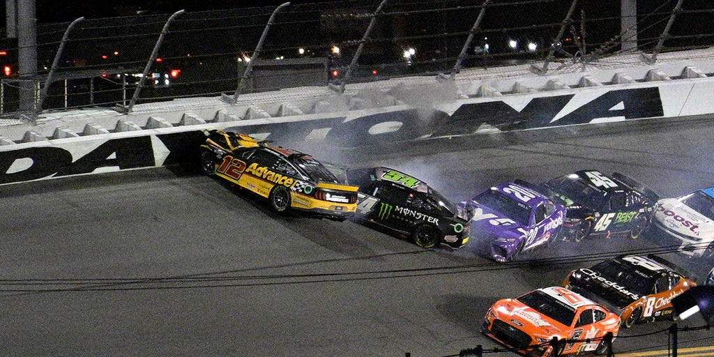 Daytona 400 Crashes: Are They Common? (Understanding the Risks of This Race)