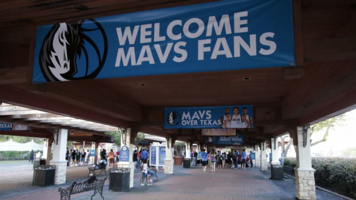 MFFL meaning: Learn what it takes to be a Mavericks Fan for Life and represent the team.