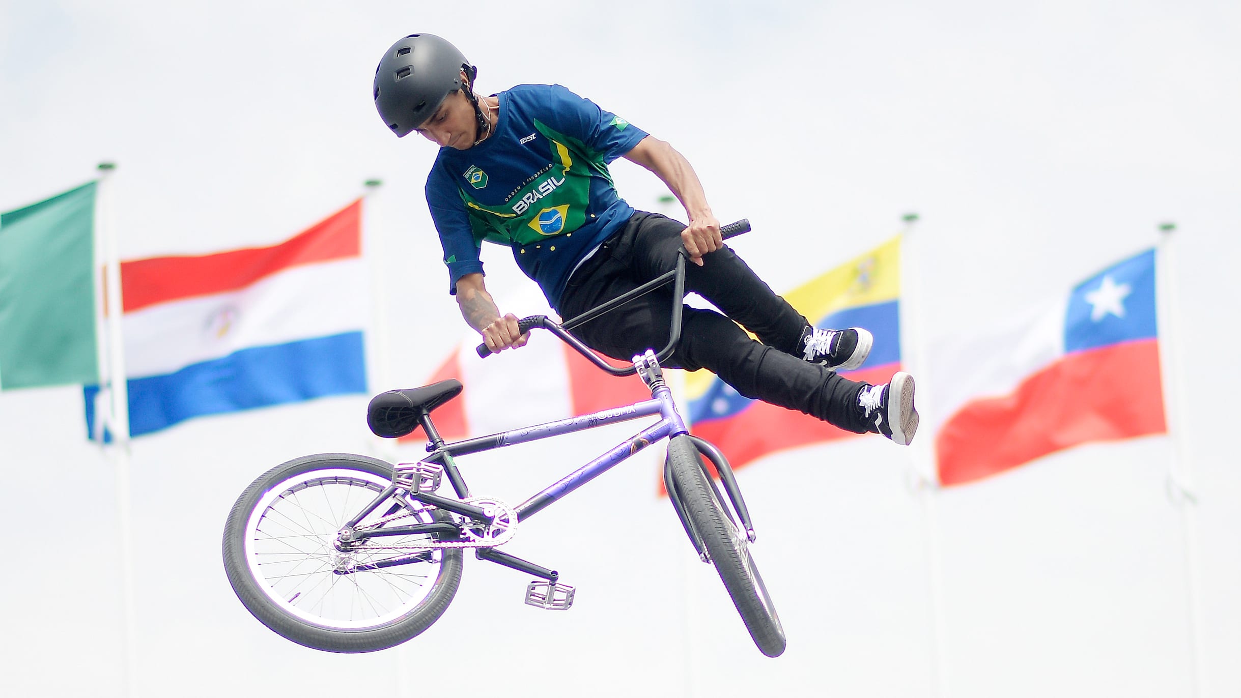 Gustavo Oliveira: Career Highlights (Everything You Need to Know About Him)