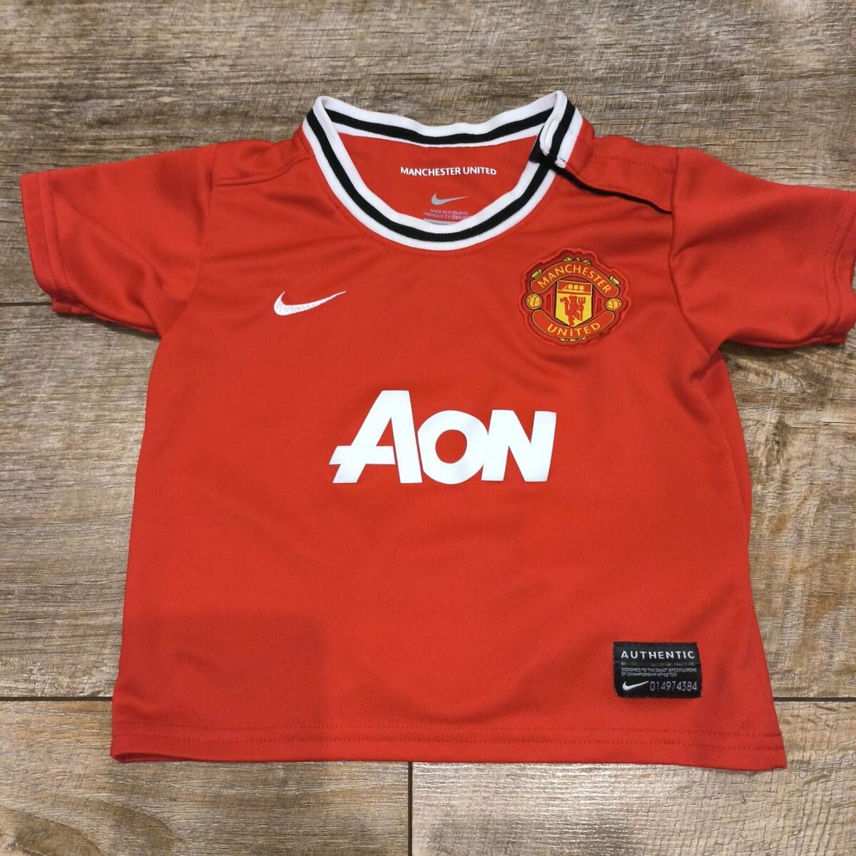 Cheap Jersey Manchester United 2011: Best Deals and Discounts.