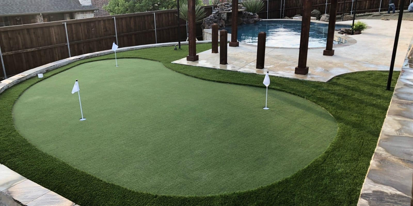 Best Common Golf Course Grass for Your Home Putting Green