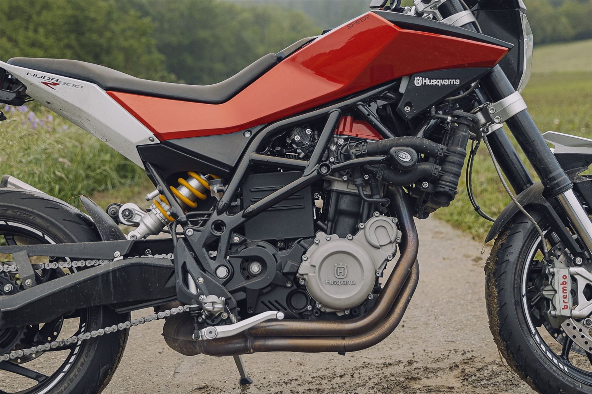 Husqvarna 900 Nuda R Problems (Common Issues and How to Fix Them)