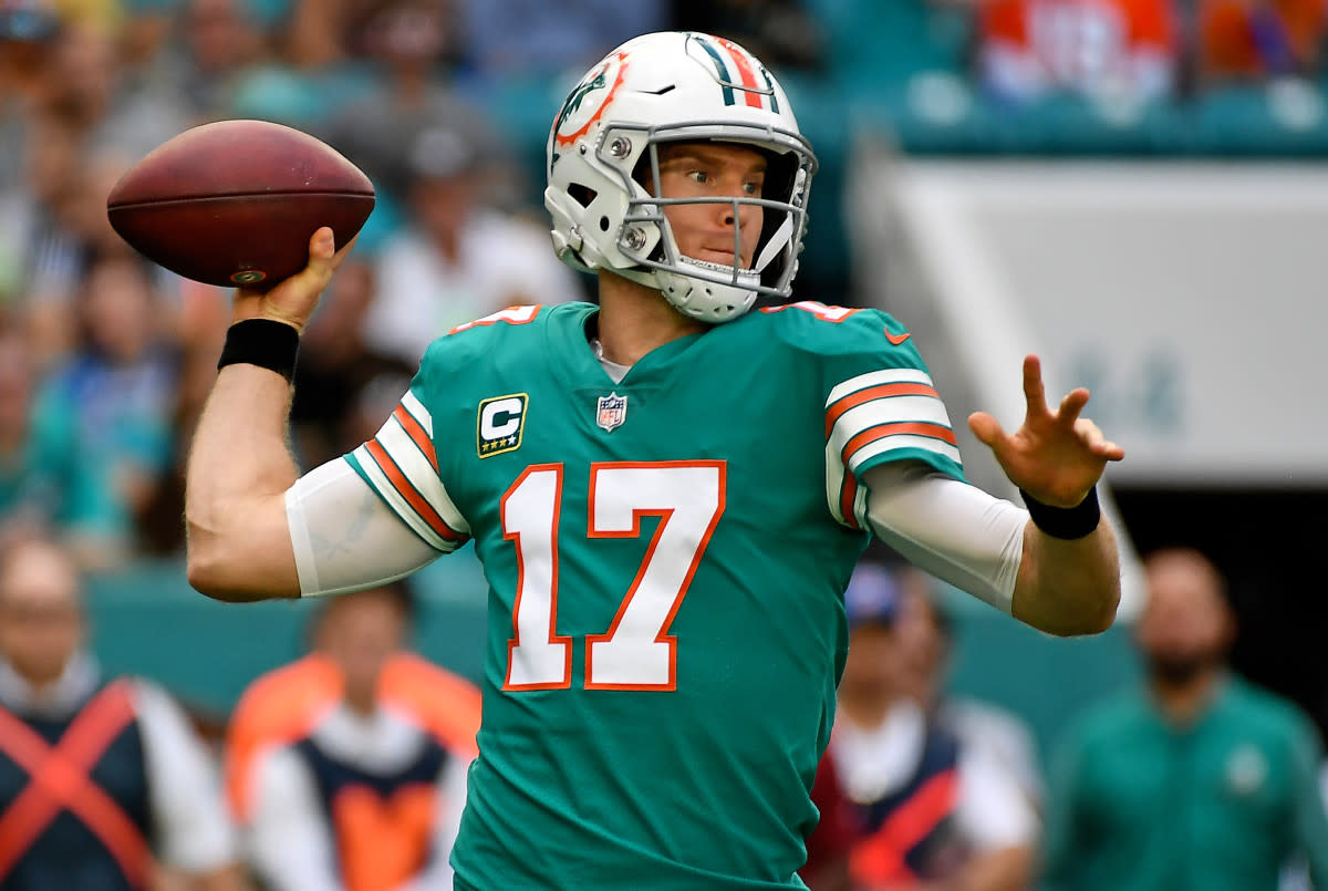 Who Is the Greatest Dolphins QB? A Deep Dive into Dolphins QB History