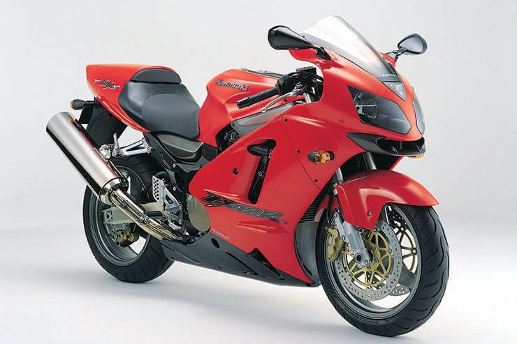 03 Ninja Kawasaki ZX12R Review: Is this beast of a bike still worth buying in the used market today?