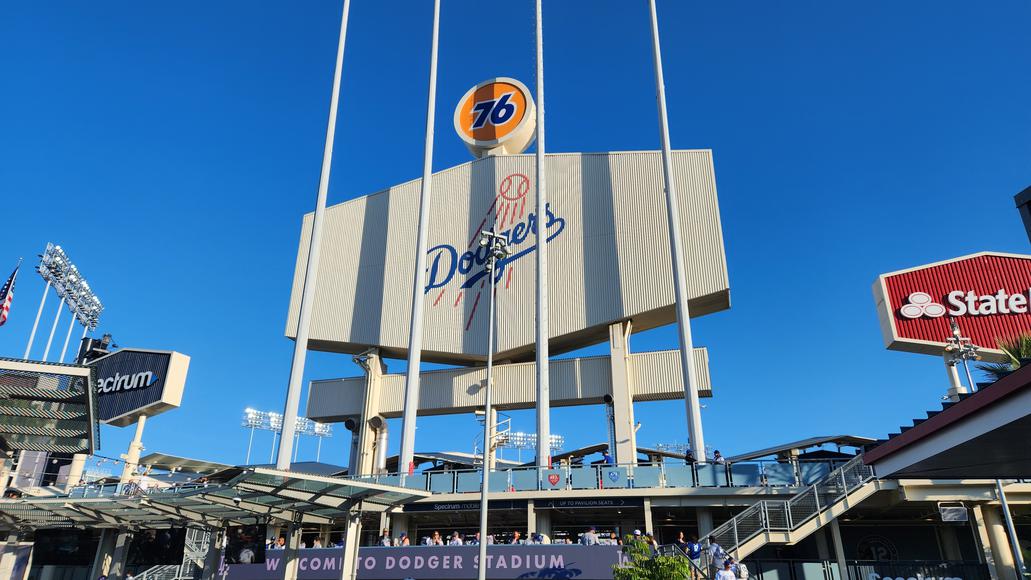 Los Angeles Dodgers Game Time: Dont Miss the Action, Check the Schedule!