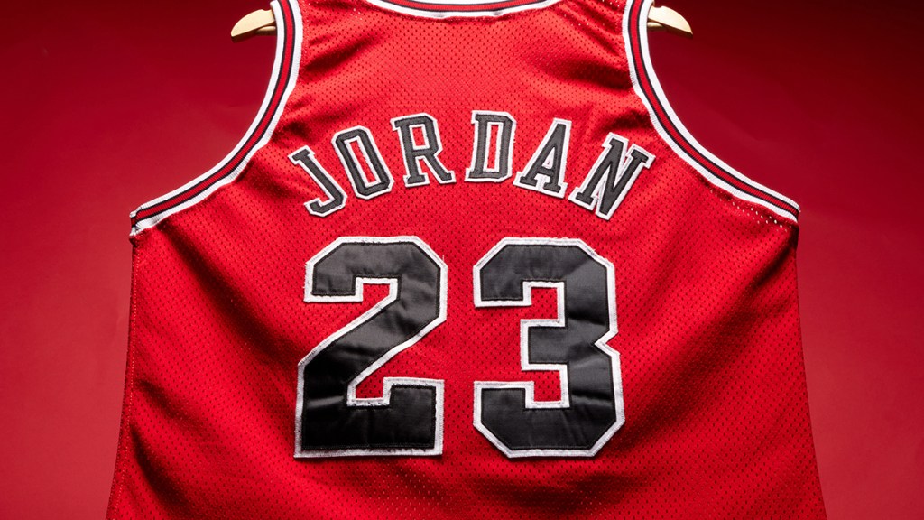Michael Jordan 12 Jersey: Is It More Valuable? A Collectors Guide to his jerseys.