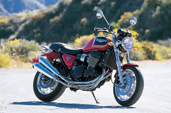 900 Triumph Thunderbird Specs: A Closer Look at This Iconic Motorcycle.