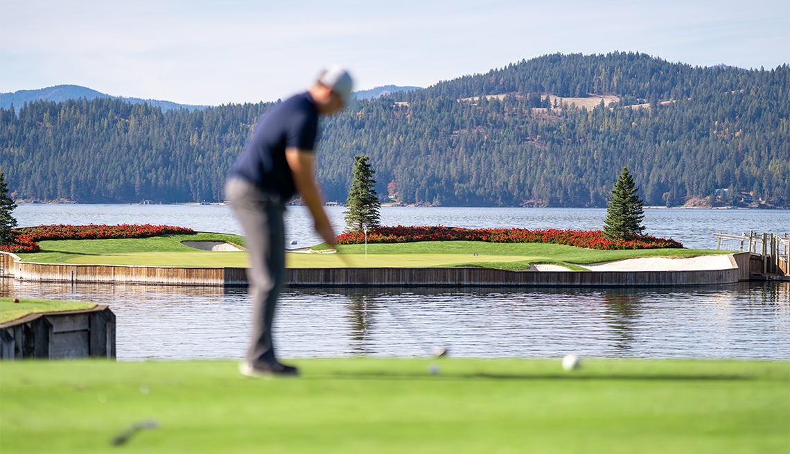 Top US Golf Courses: Find Your Dream Course Today! (Best Golfing Experiences)