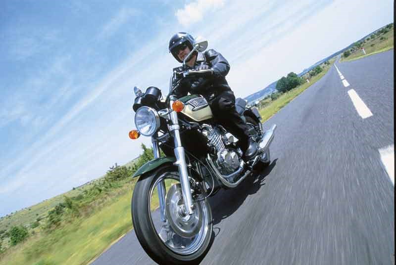 900 Triumph Thunderbird Specs: A Closer Look at This Iconic Motorcycle.