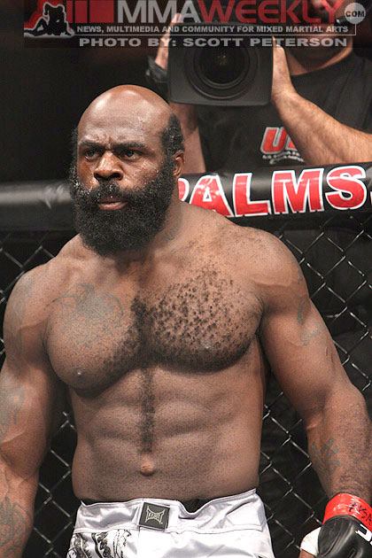 Kimbo Slice Record: Did He Win More Than He Lost in Fighting?