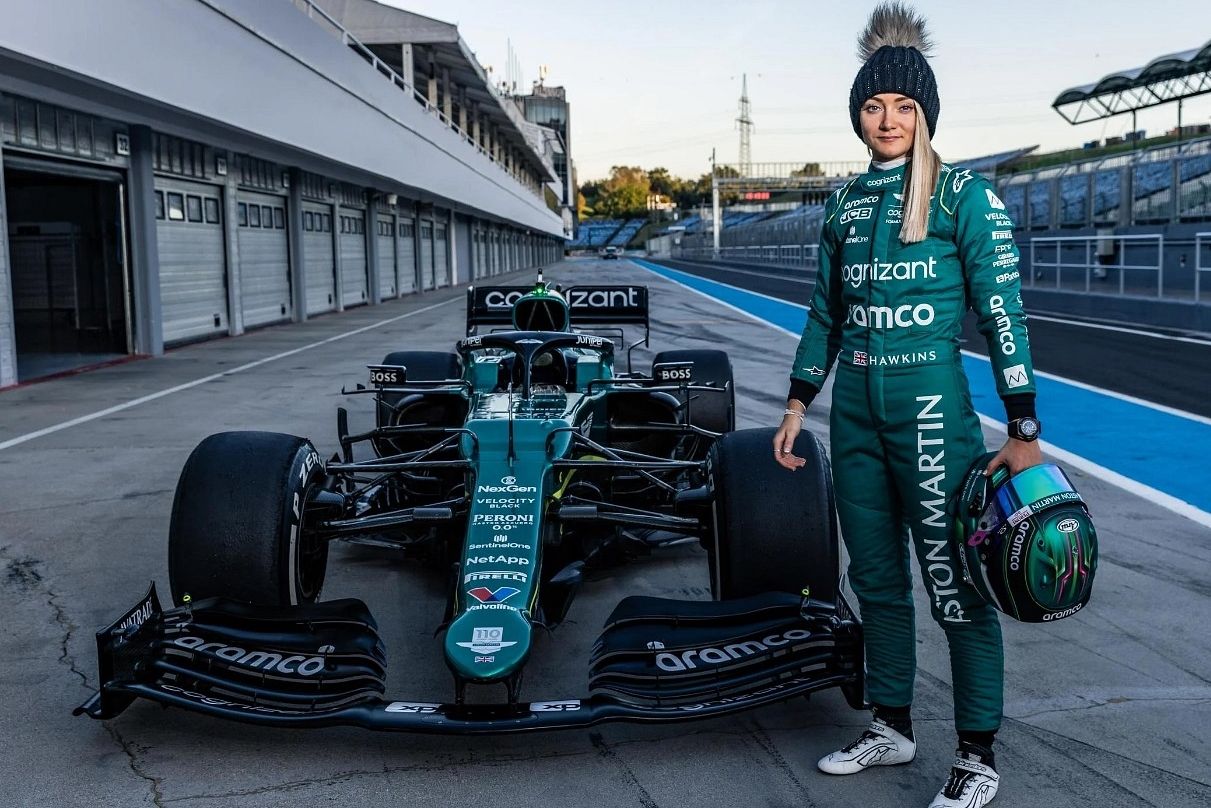 Best Female Car Racing Drivers: Check Out These Inspiring Speed Demons Now!