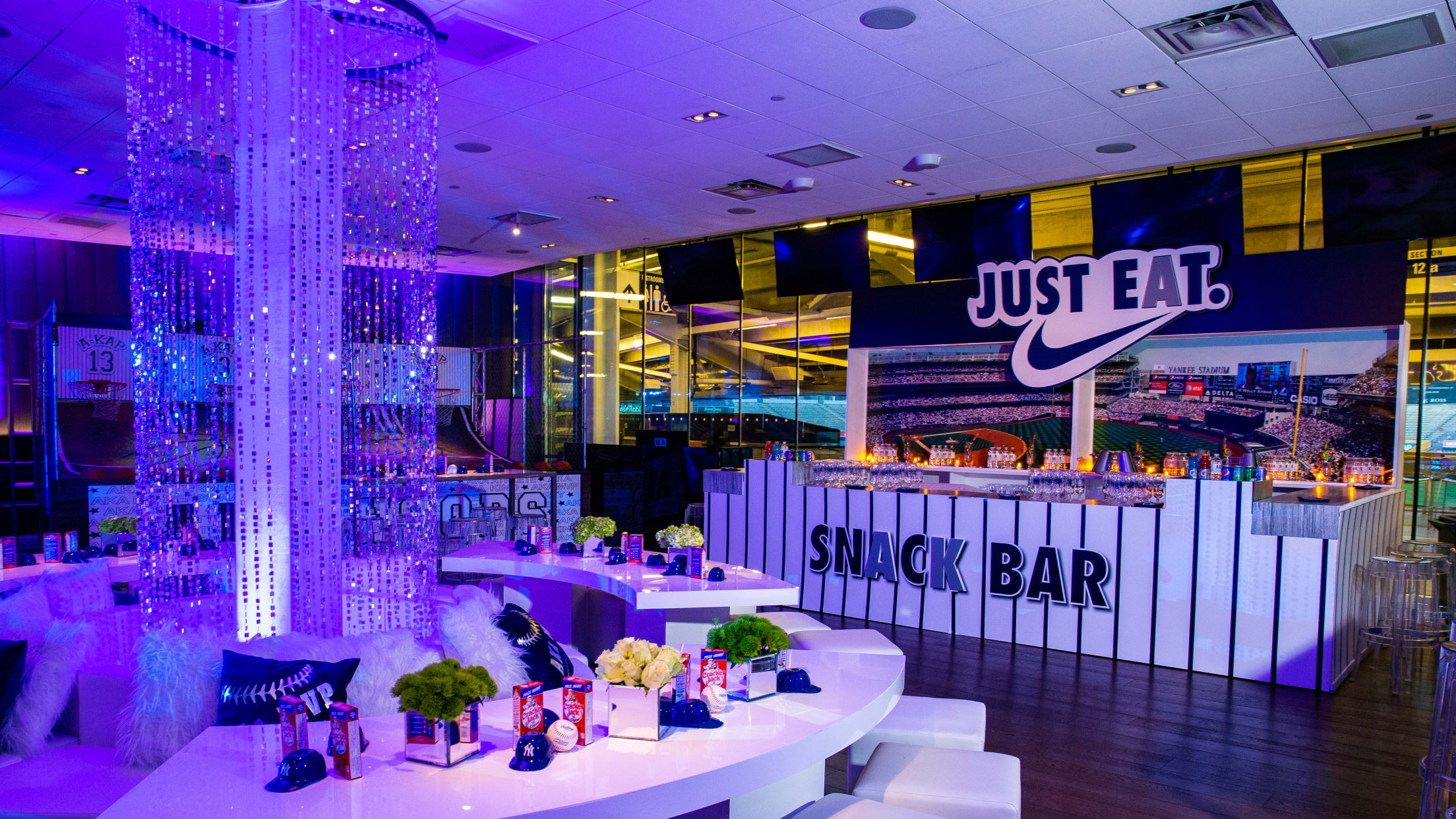 NY Yankees Legends Suite: Whats Included? (The Perks and Benefits of the Ultimate Yankees Game Day Experience)