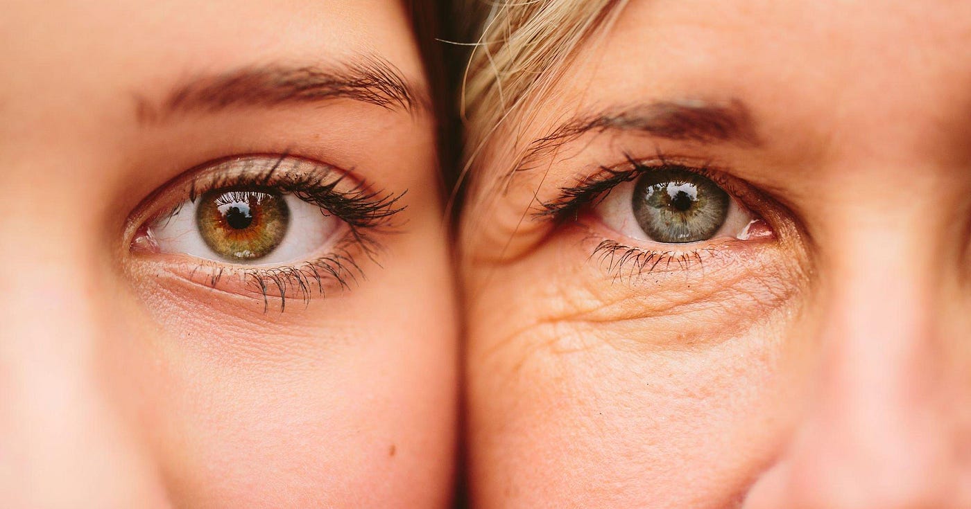 How to Tell Someones Age? Learn the Secrets! (Quick and Easy Guide)