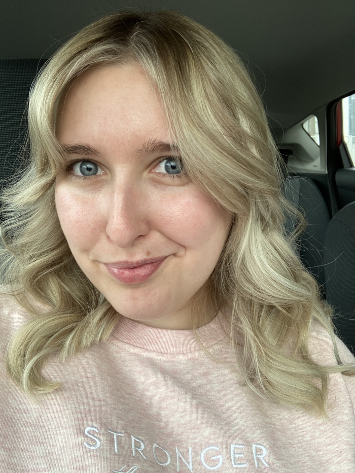 All About laura light: Get to Know Her in This Quick Overview!