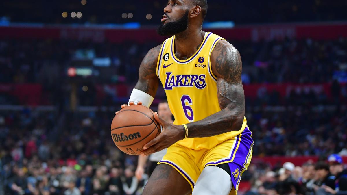 Checking the LeBron James Projections: Key Stats and Insights for All Fans.