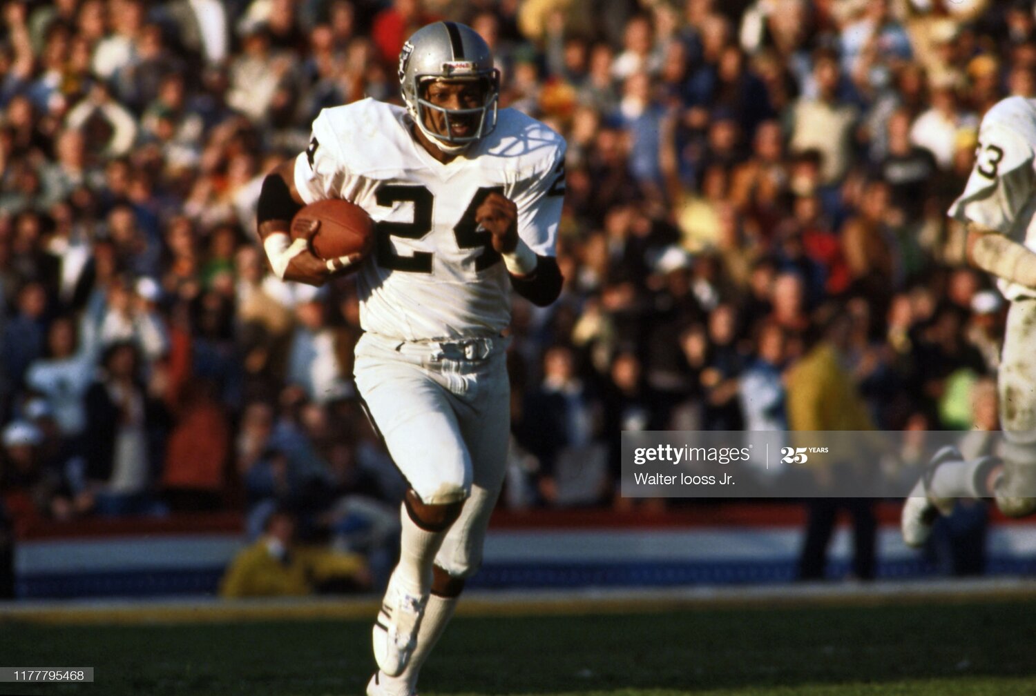Thinking about a specific Oakland Raiders trade? See how these deals shaped the franchise history.