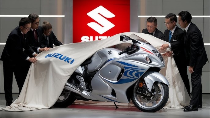 Is the Hayabusa the Busa King? Why riders call this bike the ultimate speed machine.