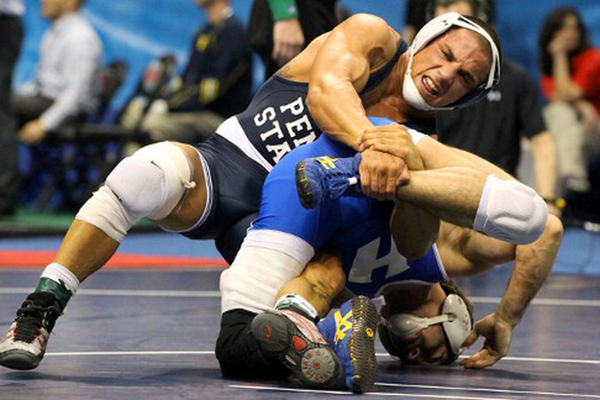 Want to know the biggest stories of 2012 ncaa wrestling? Discover the standout performers and final outcomes.