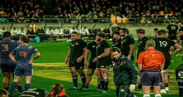 How tall is the current largest rugby player? You wont believe the size of these modern titans.