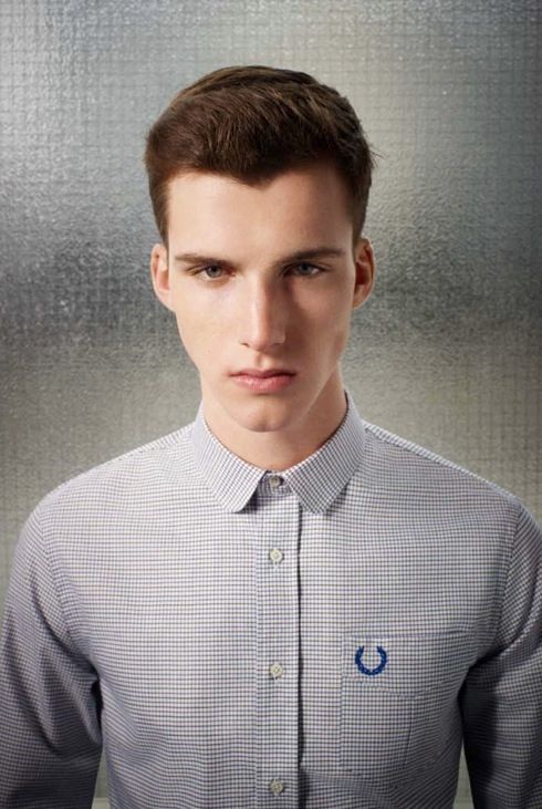 Which clothing brand with laurel wreath logo are you looking for? Find top examples like Fred Perry here.