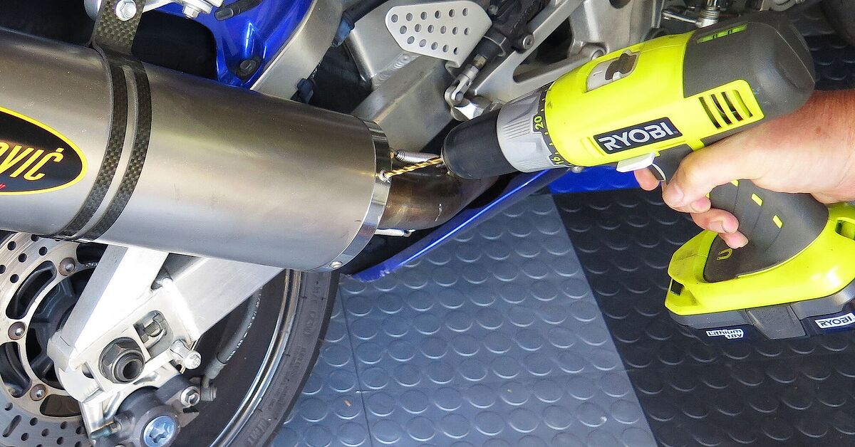 What is the best motorcycle exhaust packing? Compare materials for your bike now.
