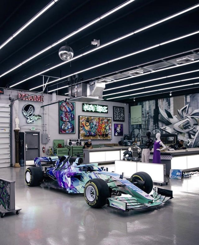All about the miami alphatouri f1 livery: Find info and pictures of the unique race car style