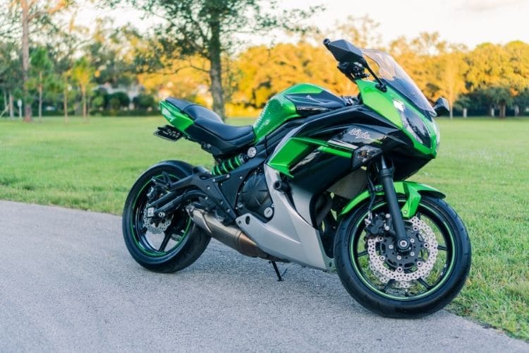 What are common issues with the kawasaki ninja 650r 2013? Understand potential problems and easy fixes.