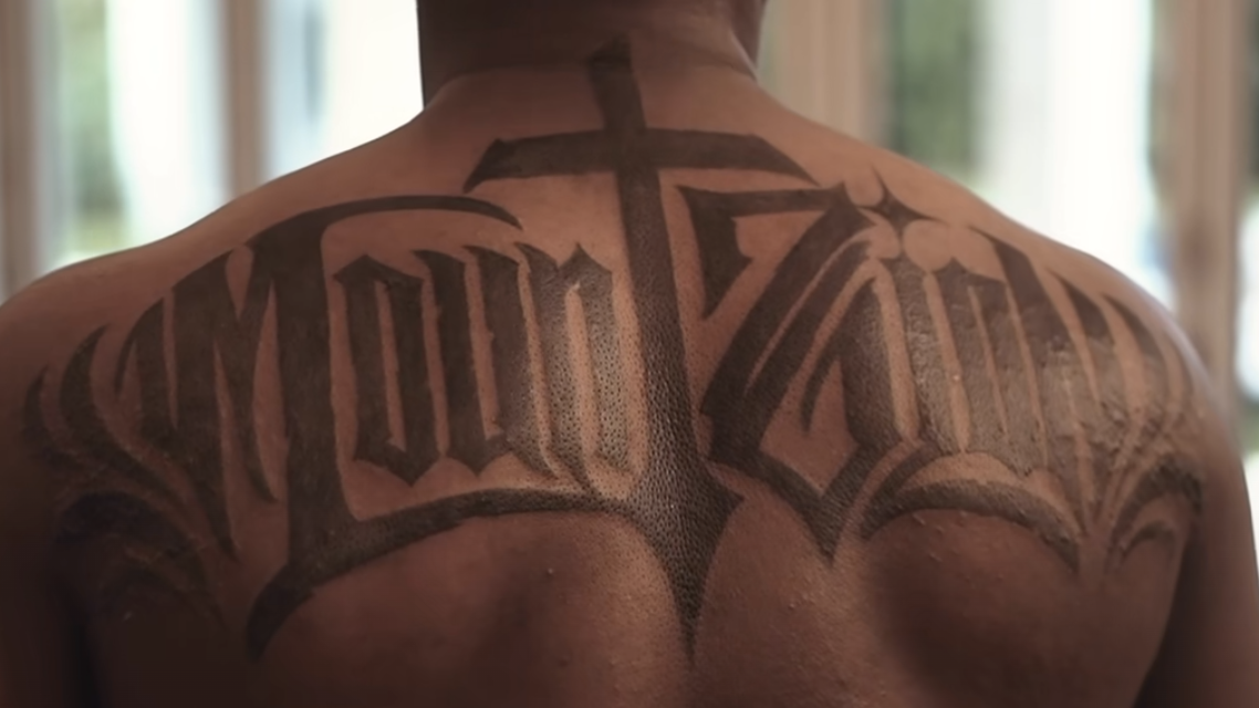 Zion Williamson back tattoo design revealed? Fans are curious about his new body art.