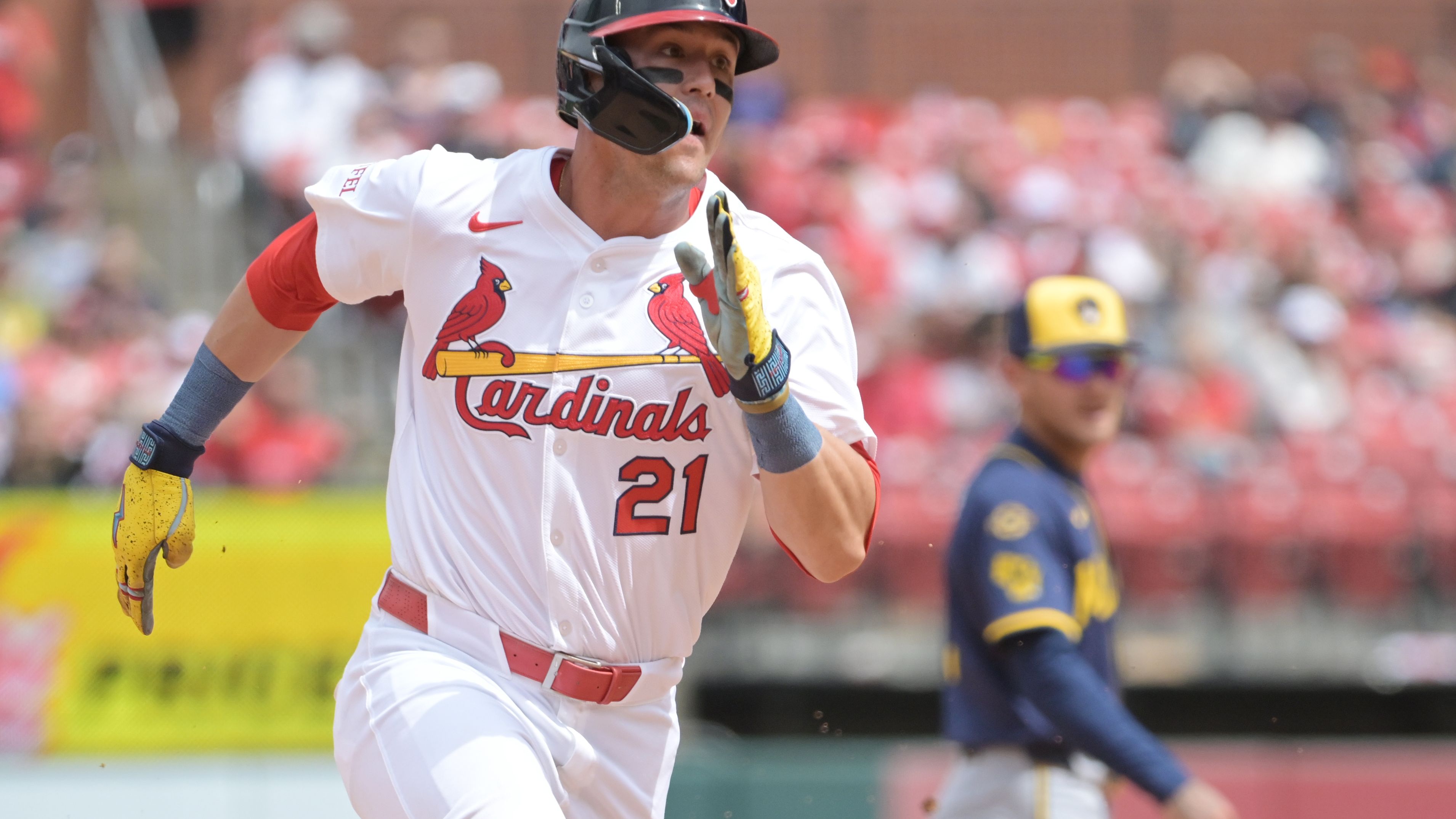 Where to watch St. Louis Cardinals vs Cincinnati Reds matches? Discover your best streaming options today!