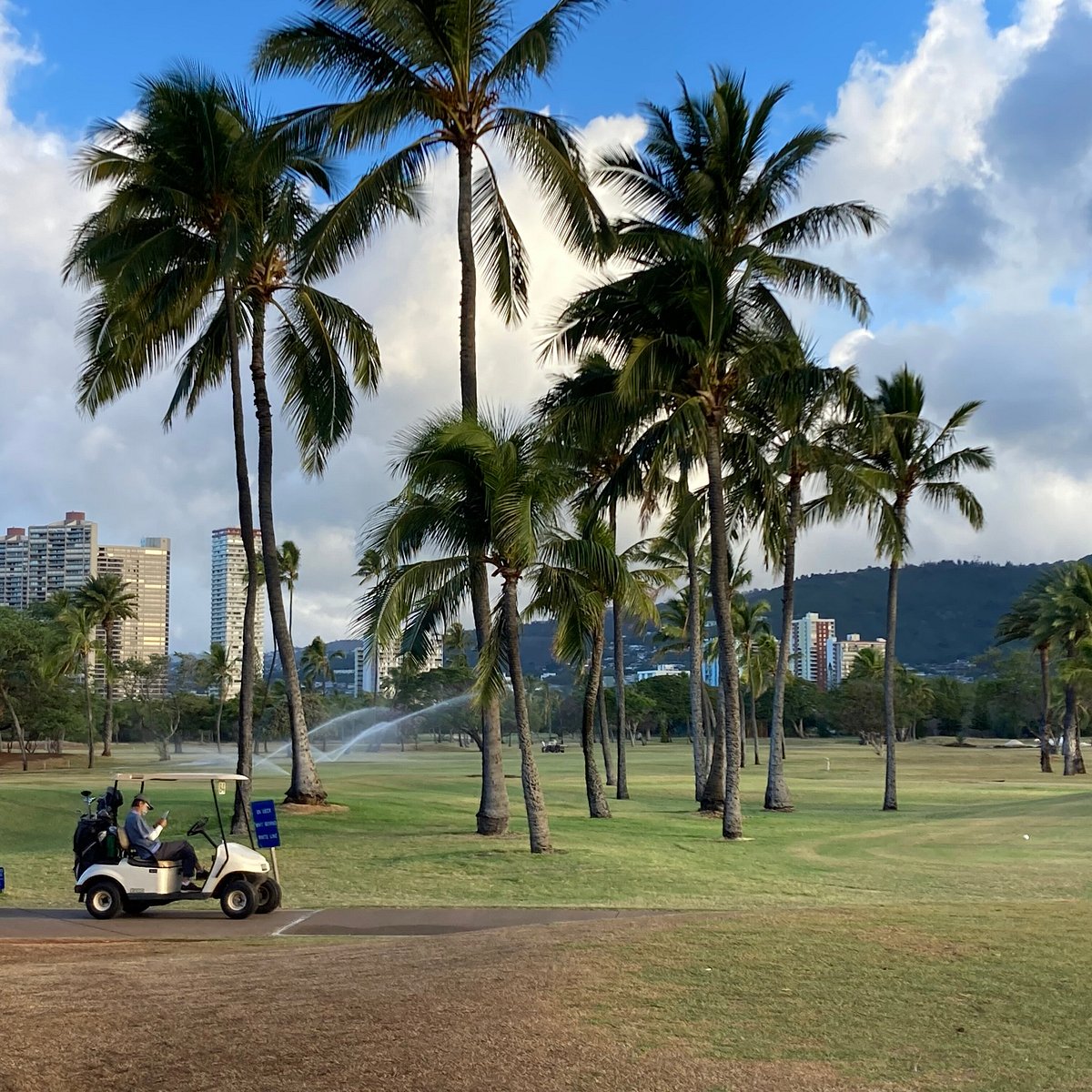 Is Ala Wai Golf Course Good for Average Golfers? (What to Expect at Oahus Busiest Public Course)