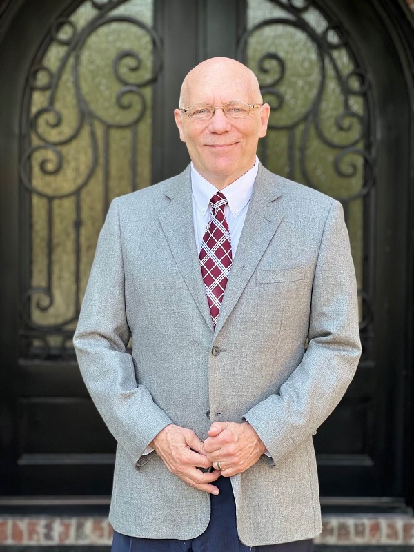 What is John Hubbard MDs approach to medicine? Understand his patient care philosophy better now.