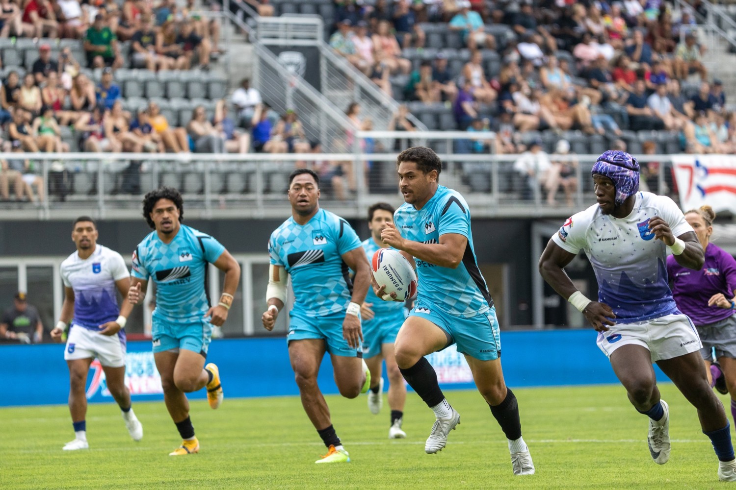 How much do rugby players get paid? From new rookies to big stars, here is what they typically earn!