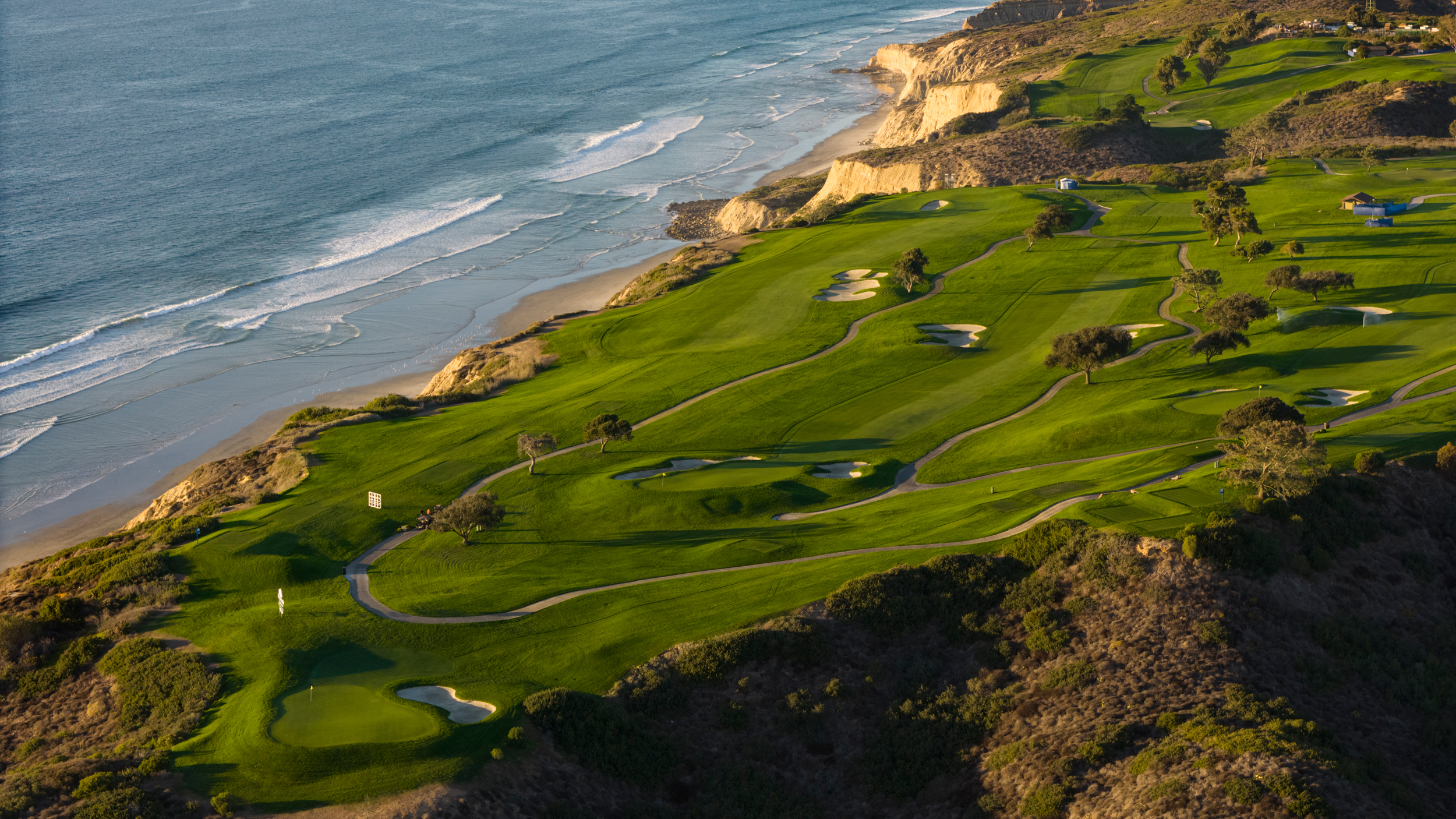 Looking for tips for the Torrey Pines South Course? Our best advice to conquer this famous PGA Tour venue.
