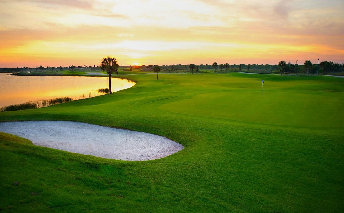 Planning golf at Osprey Golf Course Boca Raton? Prepare for a fun day on this beautiful course.