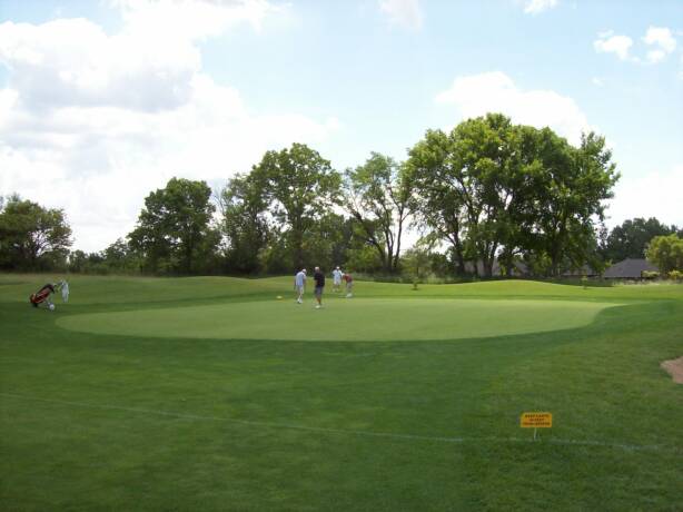 First time at Newburg Village Golf Club? (Our simple guide helps you get ready for the course!)