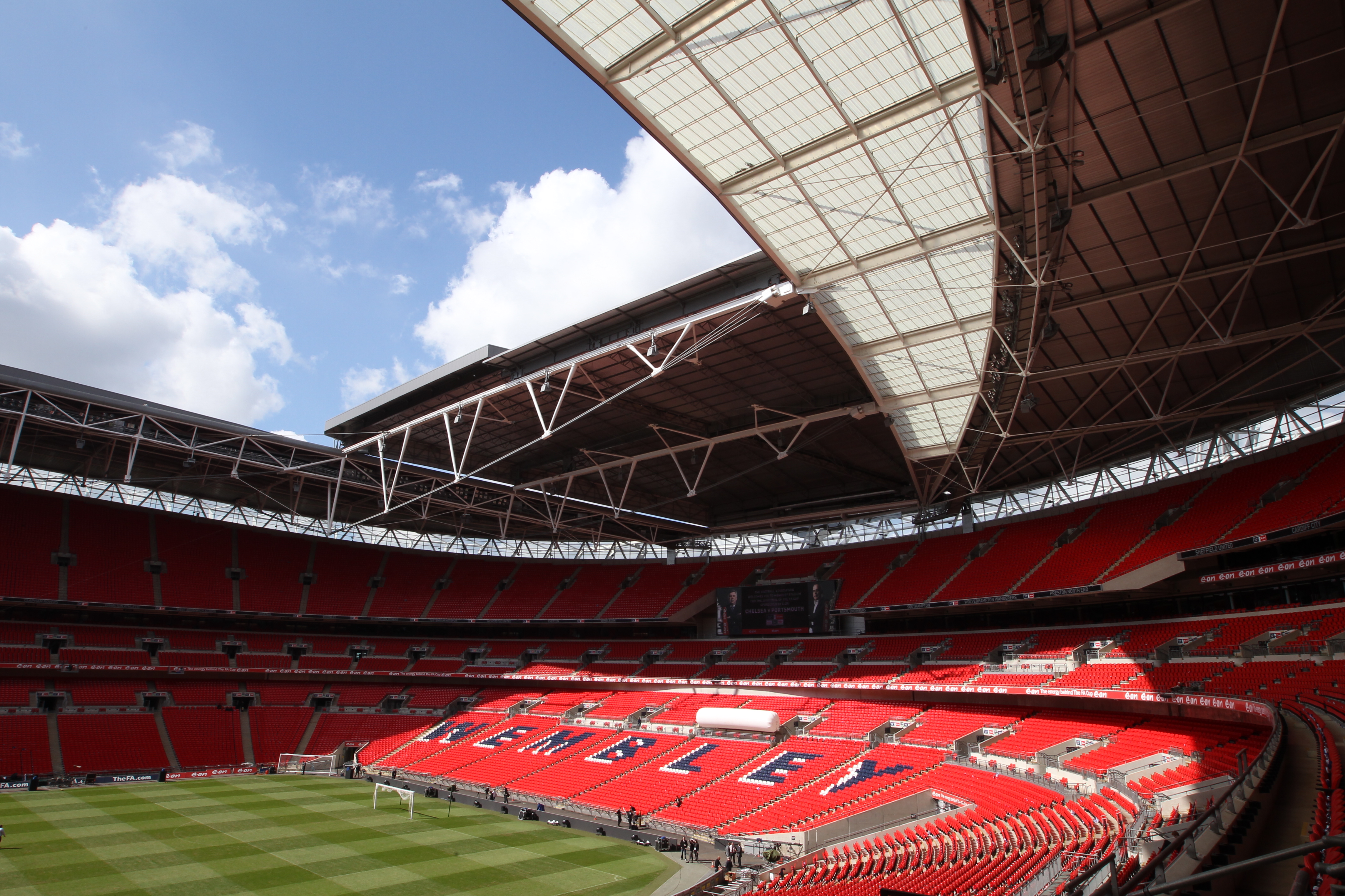 Your top query: does wembley stadium have a closing roof? We confirm it certainly does!