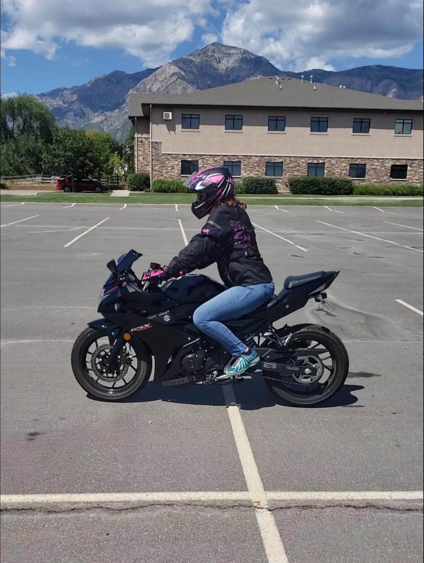 How to get started with riding in motorcycle? (Follow these easy steps for a fun first ride)