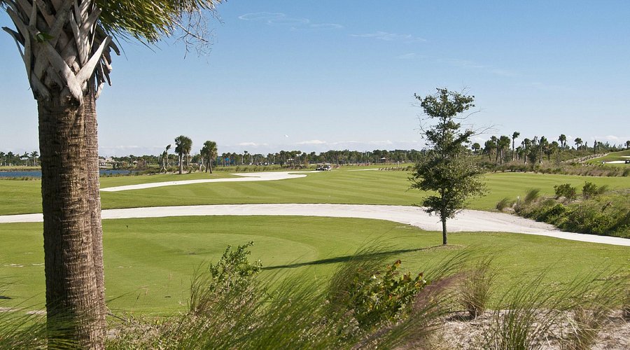Planning golf at Osprey Golf Course Boca Raton? Prepare for a fun day on this beautiful course.