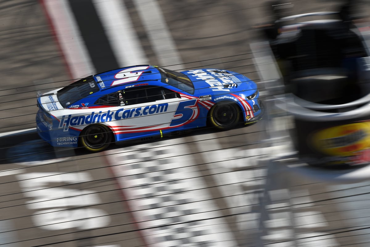 When is the nascar las vegas start time? Dont miss it, check the schedule details now.