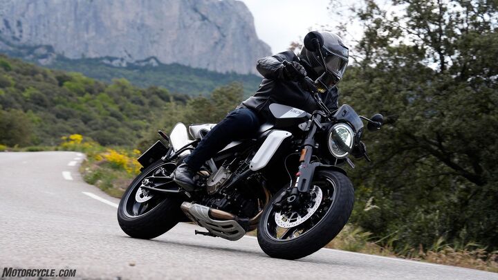 Svartpilen 801 a Good First Bike? Riding Tips for Beginners!