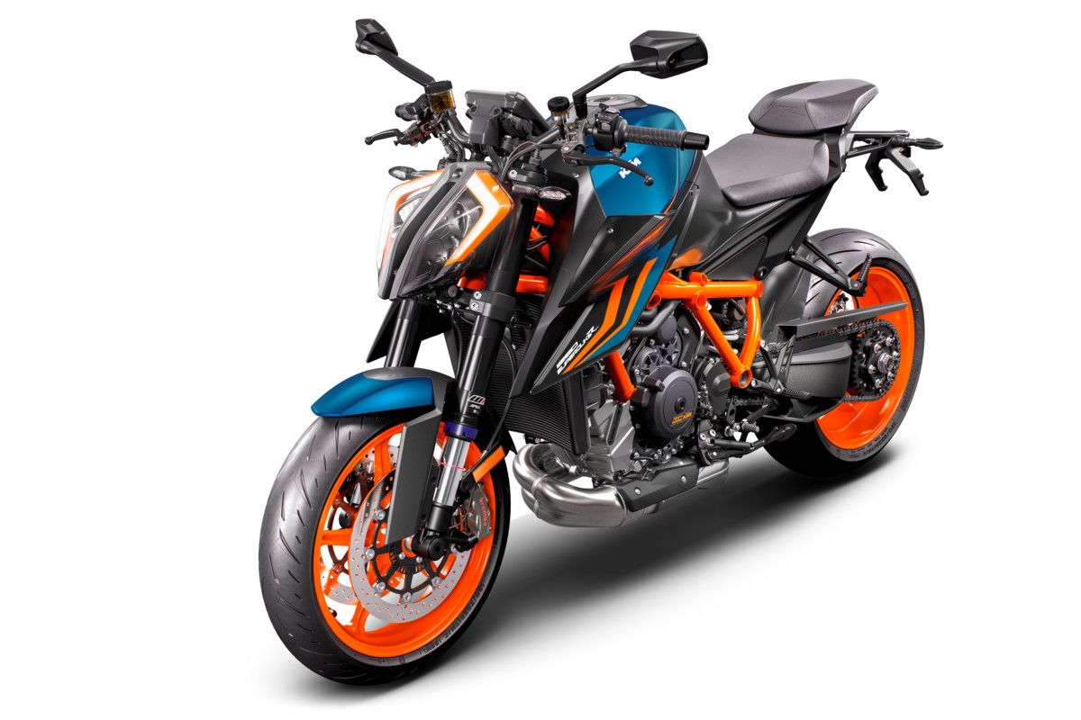 Curious about ktm duke 1290 r specs? You will want to see its top speed and power output.